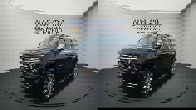 New 2026 Chevrolet Suburban Premier w/ Sun And Tow Package image 1