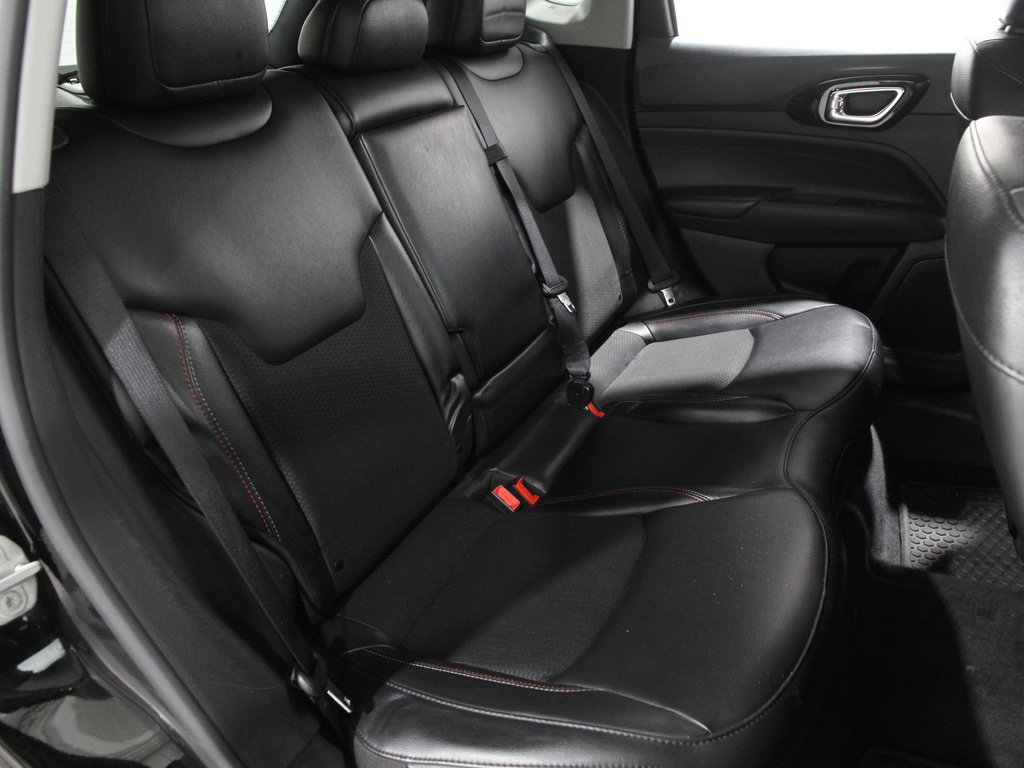 Used 2022 Jeep Compass Trailhawk w/ Trailhawk Convenience Group image 16