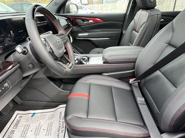 New 2026 Chevrolet Traverse RS w/ LPO, Floor Liner Package image 11