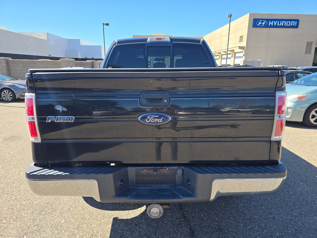 Used 2013 Ford F150 XLT w/ Mid Equipment Group image 4