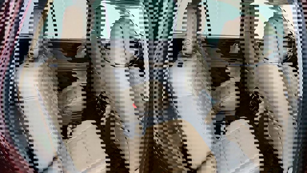 Used 2020 Lincoln Aviator Reserve w/ Equipment Group 202A AWD/4WD image 23