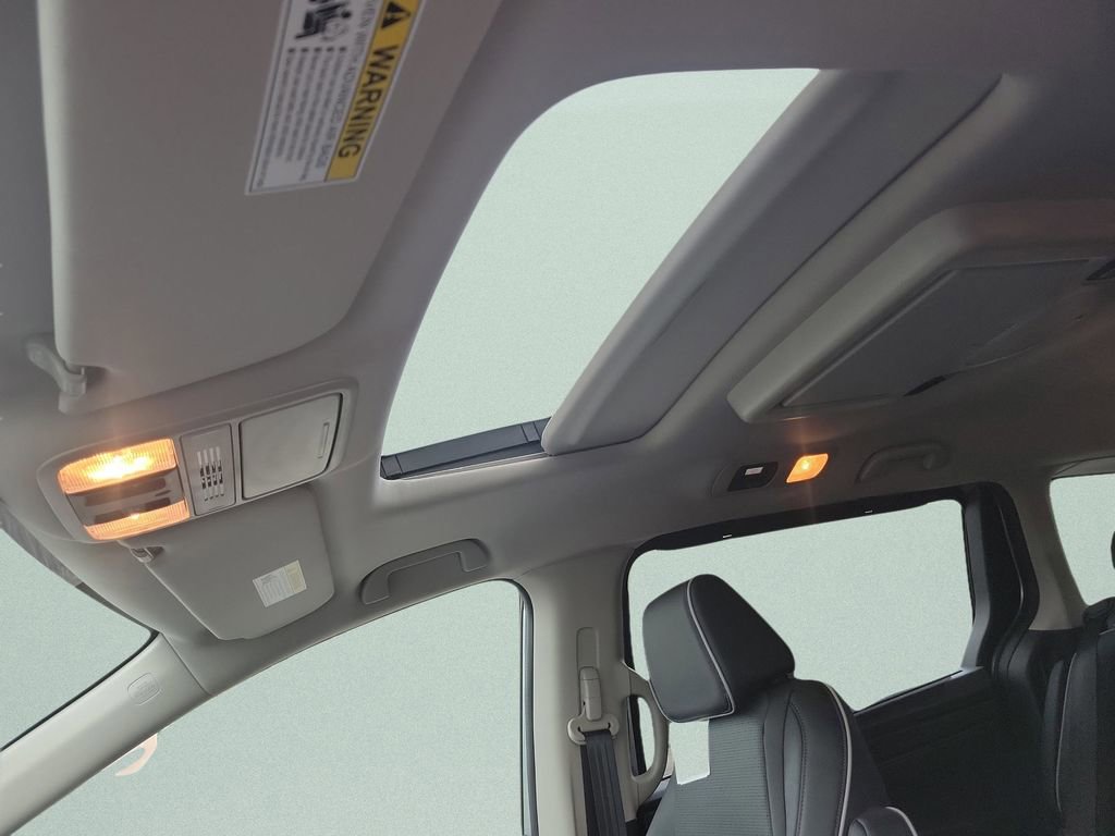 New 2026 Honda Odyssey Elite image 18