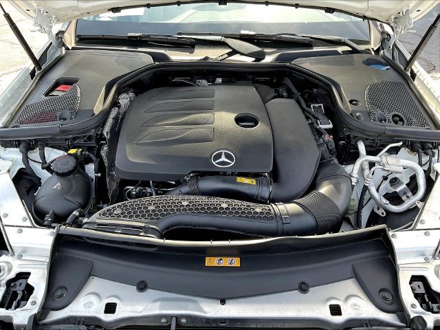 Used 2022 Mercedes-Benz E 350 Sedan w/ Driver Assistance Package image 32