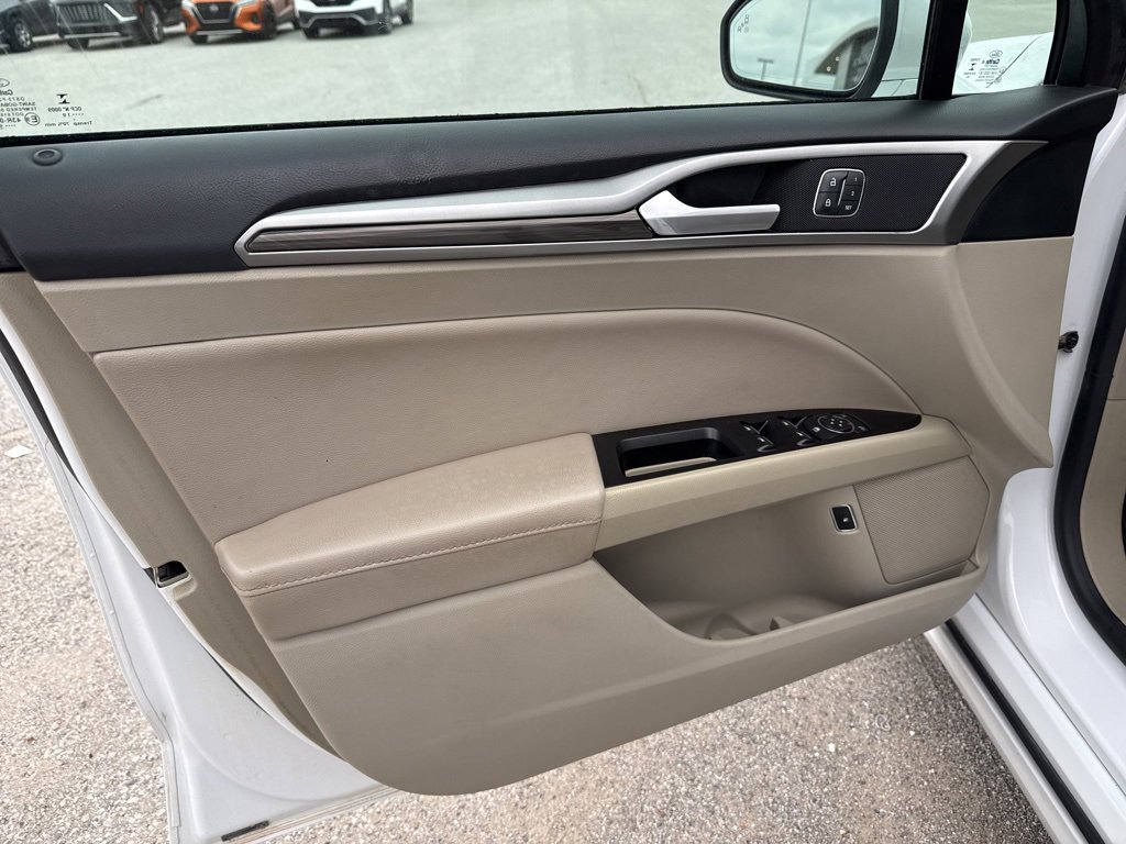 Used 2019 Ford Fusion SEL image 8