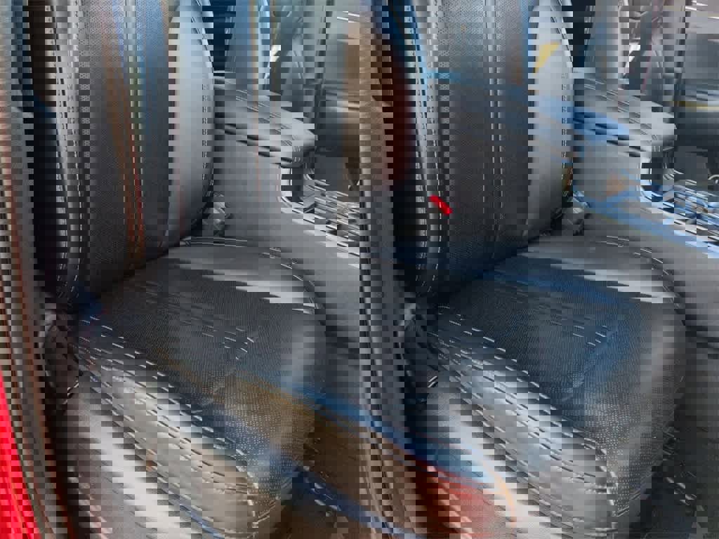 Used 2022 Kia Sorento S image 22