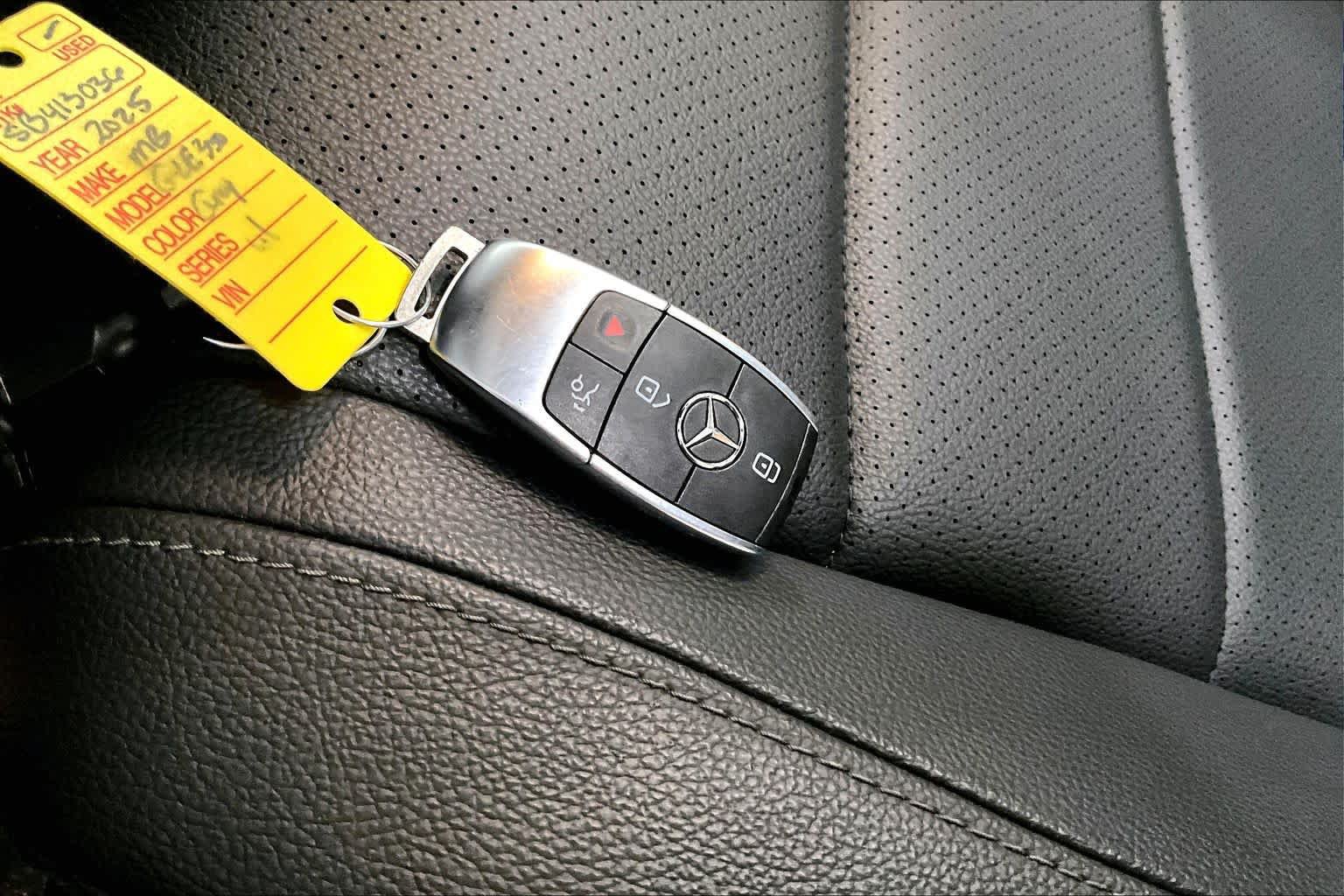 Used 2025 Mercedes-Benz GLE 350 4MATIC image 15