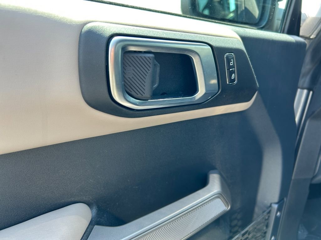 Used 2023 Ford Bronco Wildtrak AWD/4WD image 11