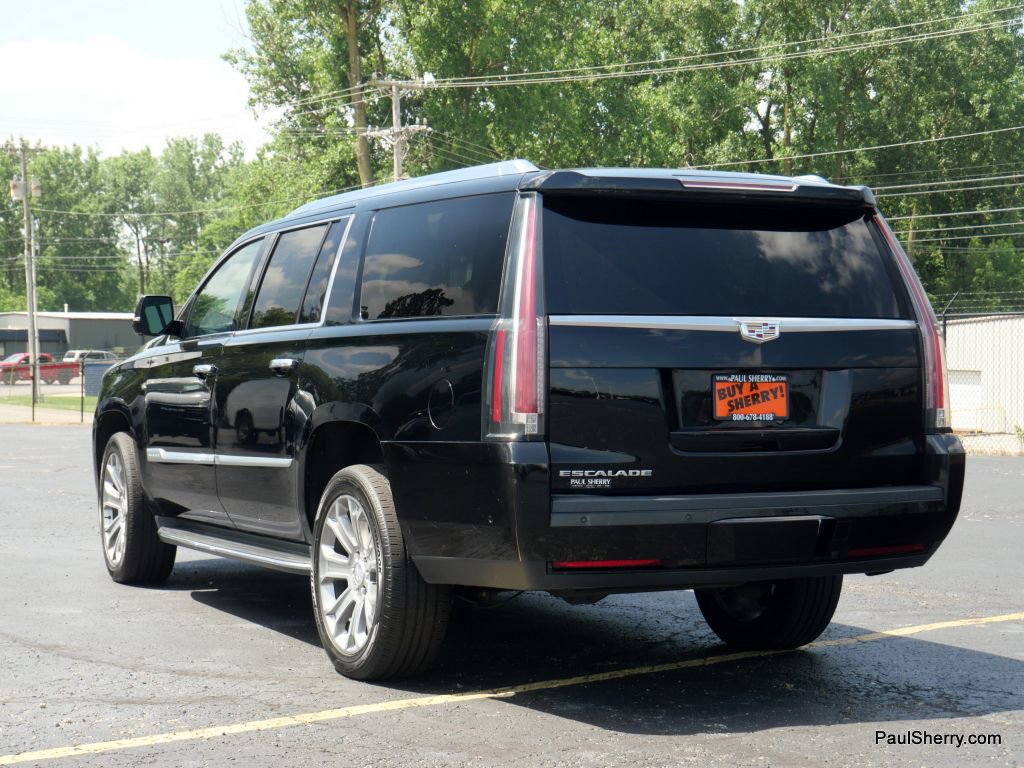 Used 2019 Cadillac Escalade ESV image 10