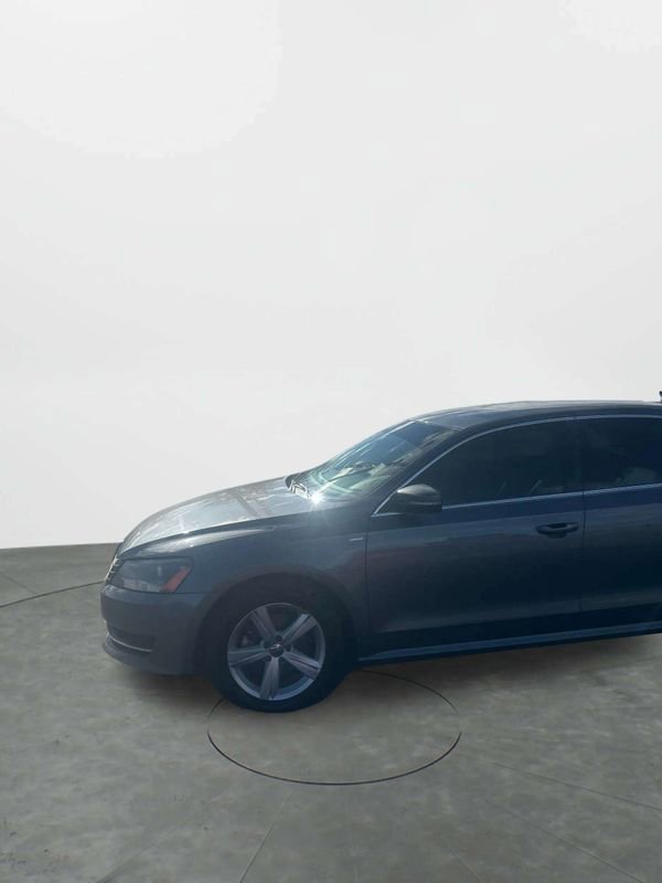 Used 2014 Volkswagen Passat 1.8T Wolfsburg Edition image 15