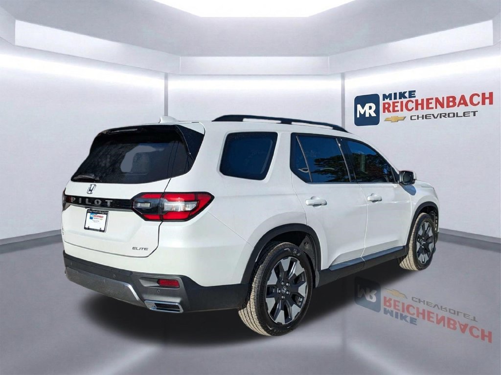 Used 2026 Honda Pilot Elite image 4