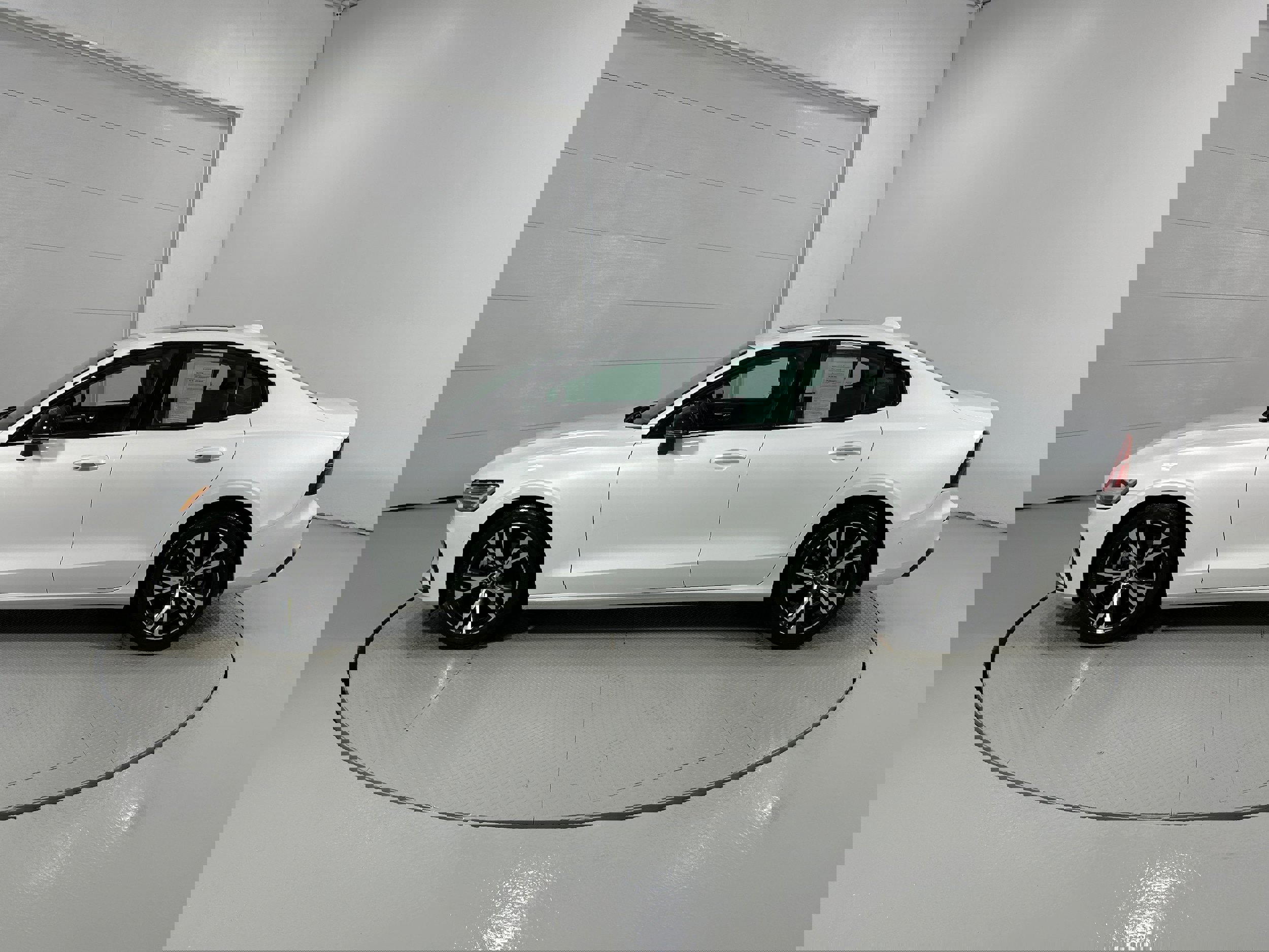 Used 2024 Volvo S60 B5 Plus image 18