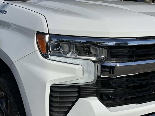 Used 2022 Chevrolet Silverado 1500 LT AWD/4WD image 7