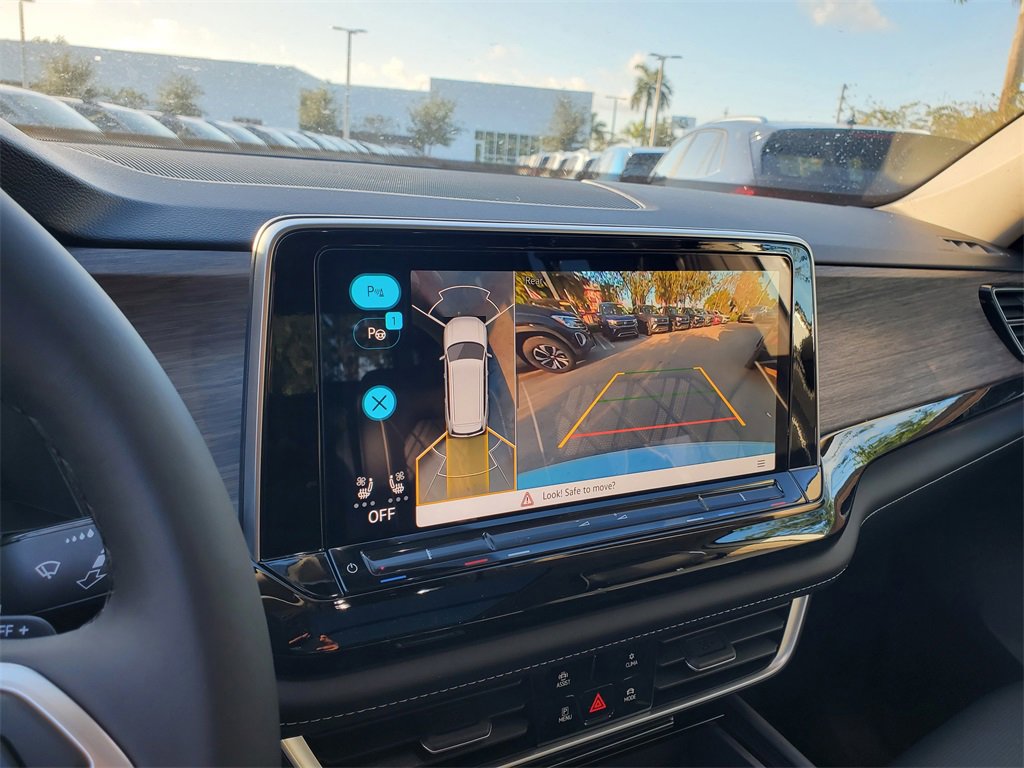 New 2026 Volkswagen Atlas SEL Premium R-Line image 11