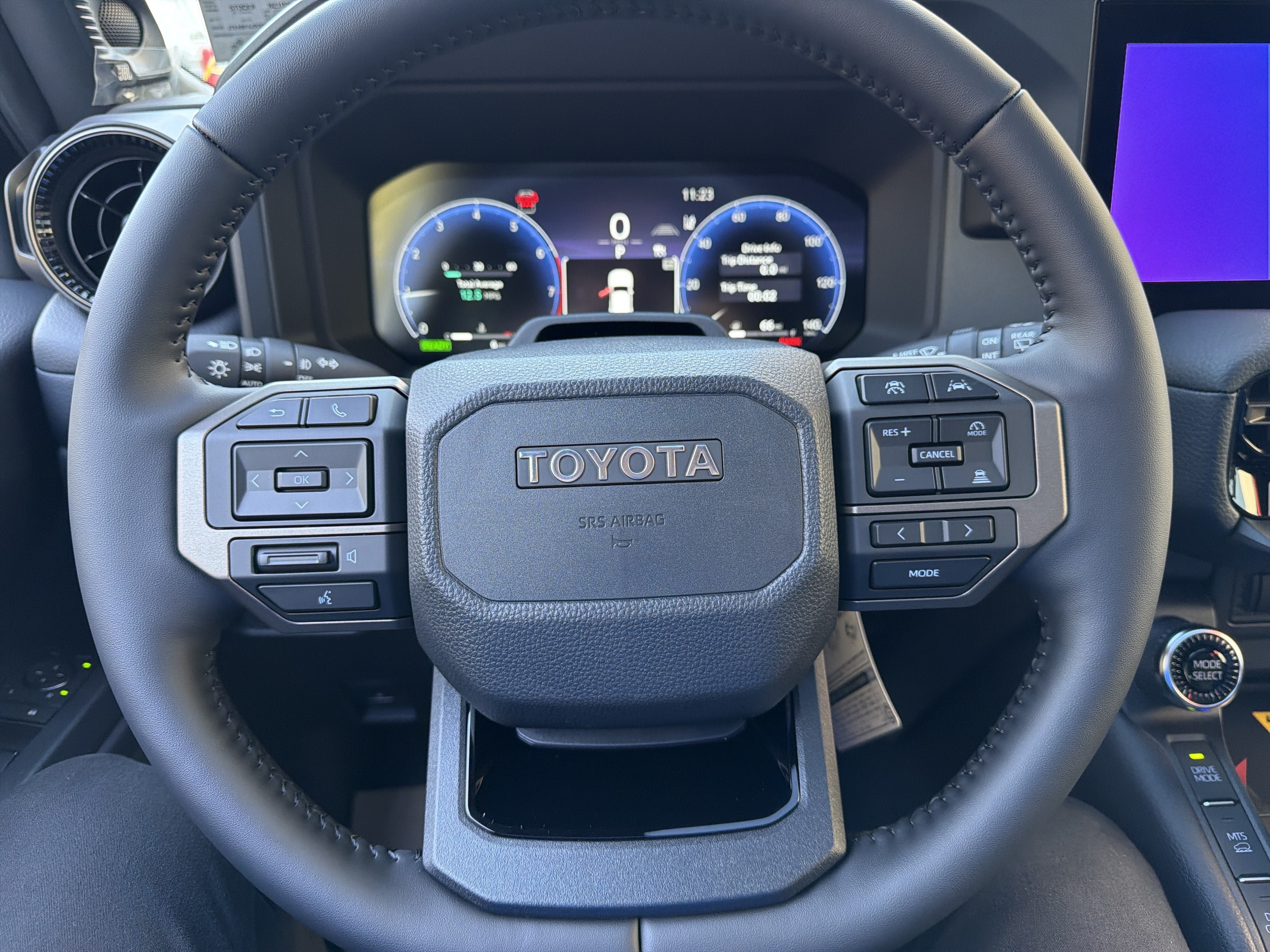New 2027 Toyota Land Cruiser w/ Premium Package AWD/4WD image 18