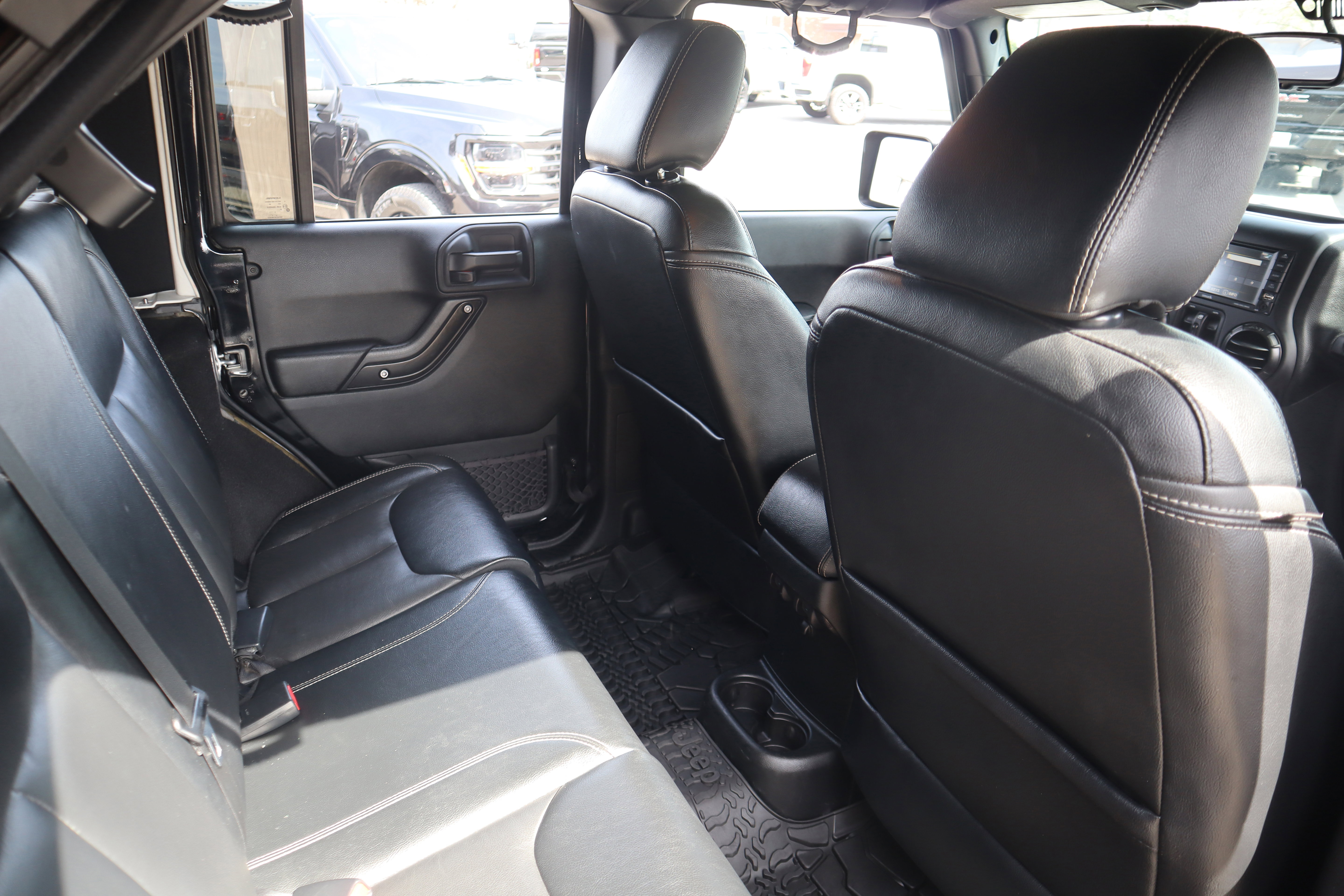 Used 2017 Jeep Wrangler Unlimited Rubicon image 26