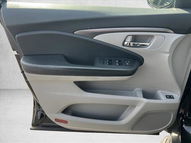 Used 2016 Honda Pilot EX-L image 11