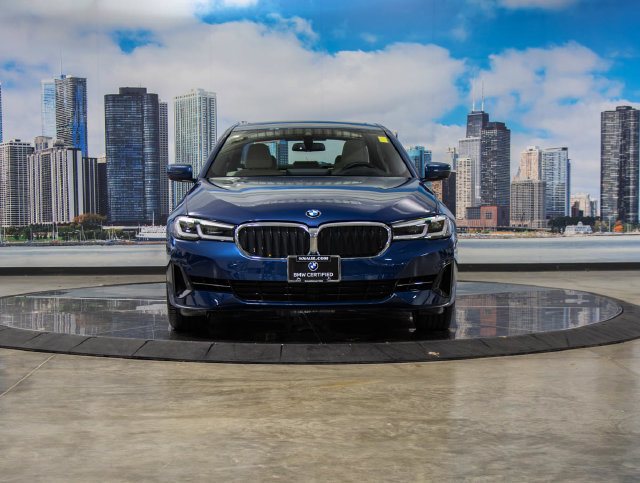 Used 2023 BMW 540i xDrive w/ Premium Package AWD/4WD image 3