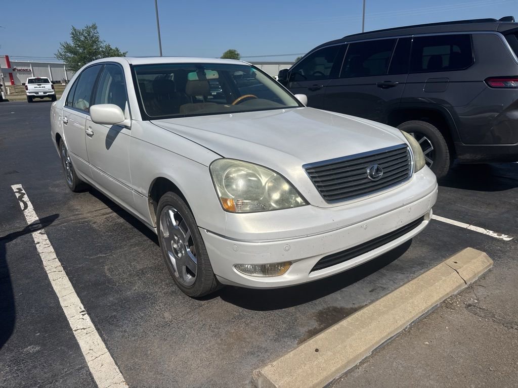 Used 2005 Lexus LS 430 RWD image 3