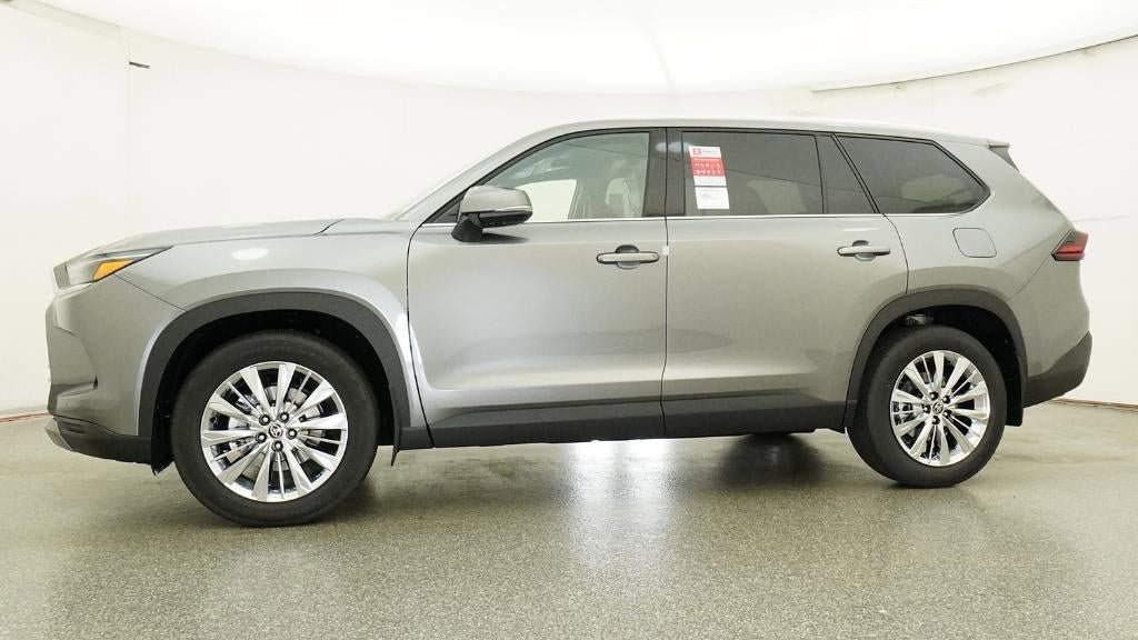 New 2026 Toyota Grand Highlander Platinum AWD/4WD image 18