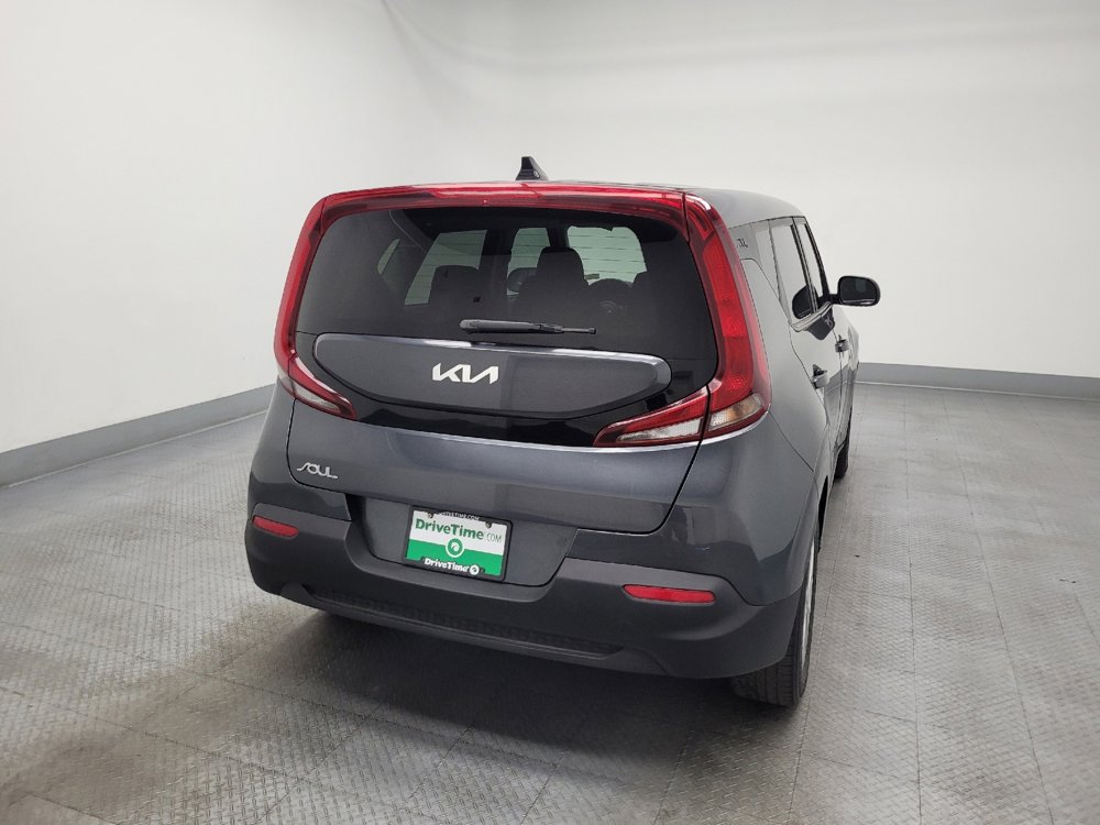 Used 2022 Kia Soul LX FWD image 7