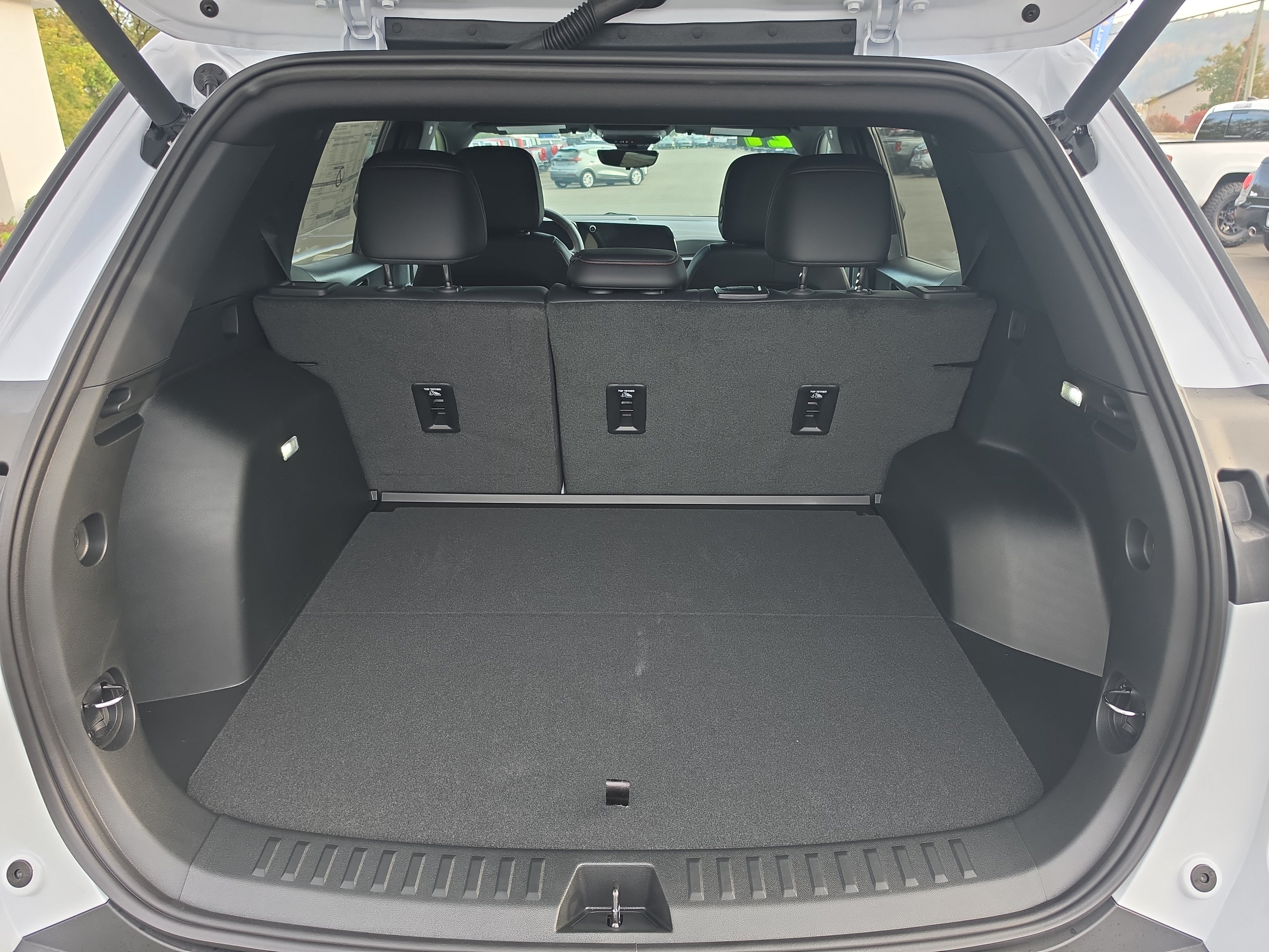 New 2027 Chevrolet Equinox RS w/ Safety and Technology Package AWD/4WD image 5