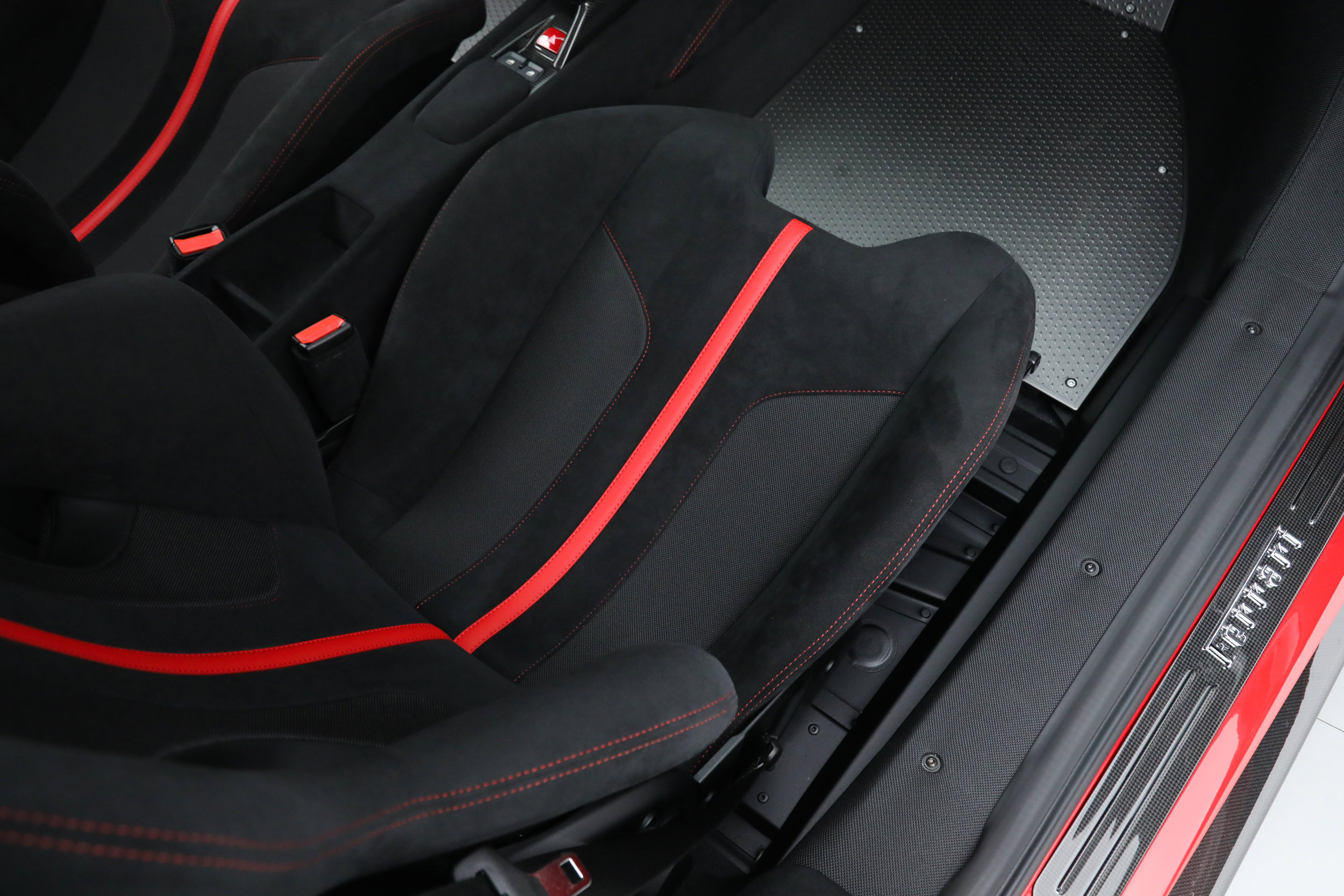 Certified 2020 Ferrari 488 Pista Coupe image 23