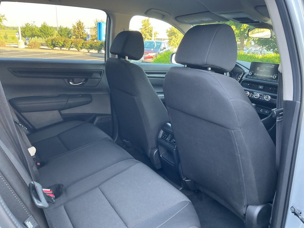 Used 2025 Honda CR-V LX image 31