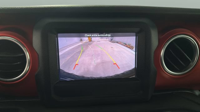 Used 2018 Jeep Wrangler Unlimited Rubicon w/ Steel Bumper Group AWD/4WD image 15