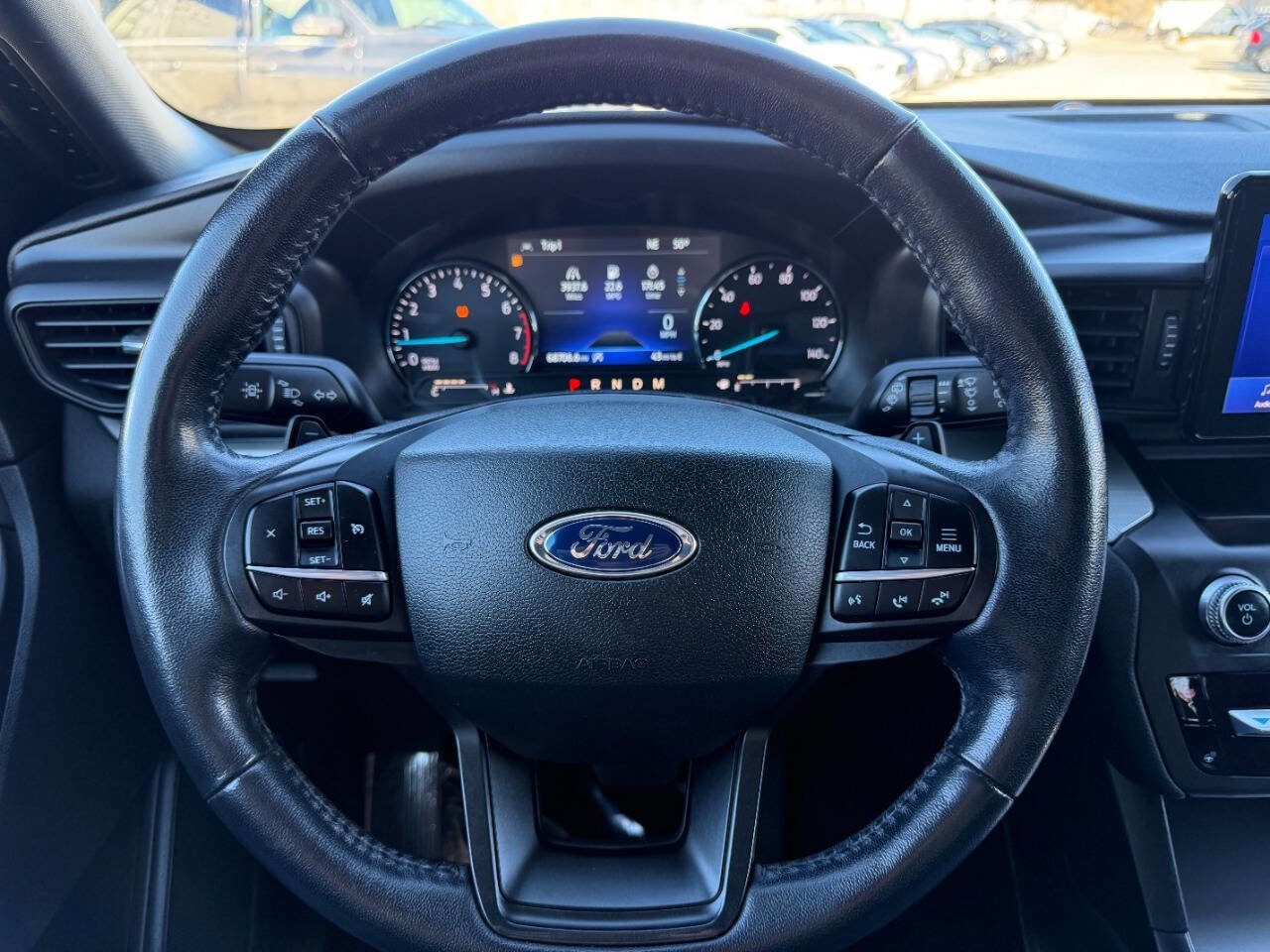 Used 2020 Ford Explorer XLT w/ Comfort Package image 35