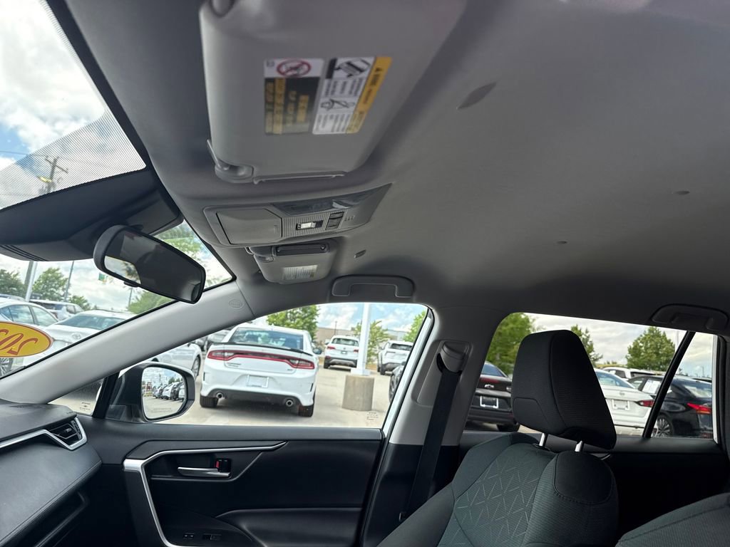 Used 2024 Toyota RAV4 XLE FWD image 16