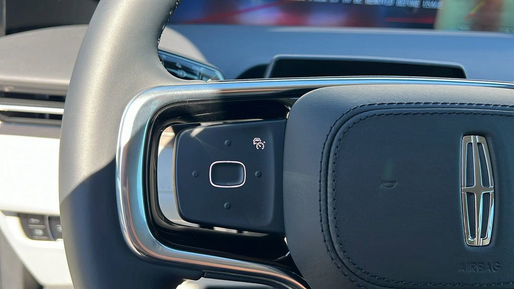 New 2026 Lincoln Nautilus Premier w/ Equipment Group 102A image 17