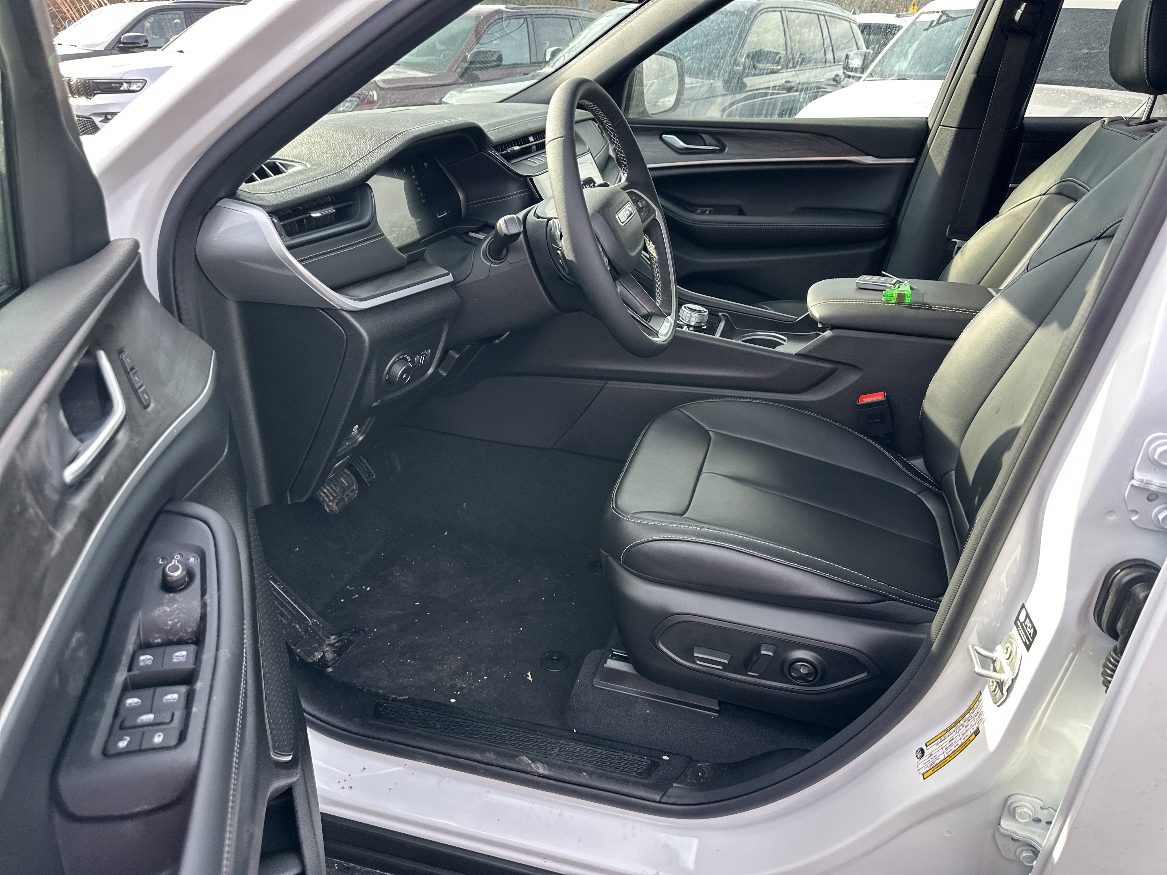 New 2026 Jeep Grand Cherokee Limited AWD/4WD image 25