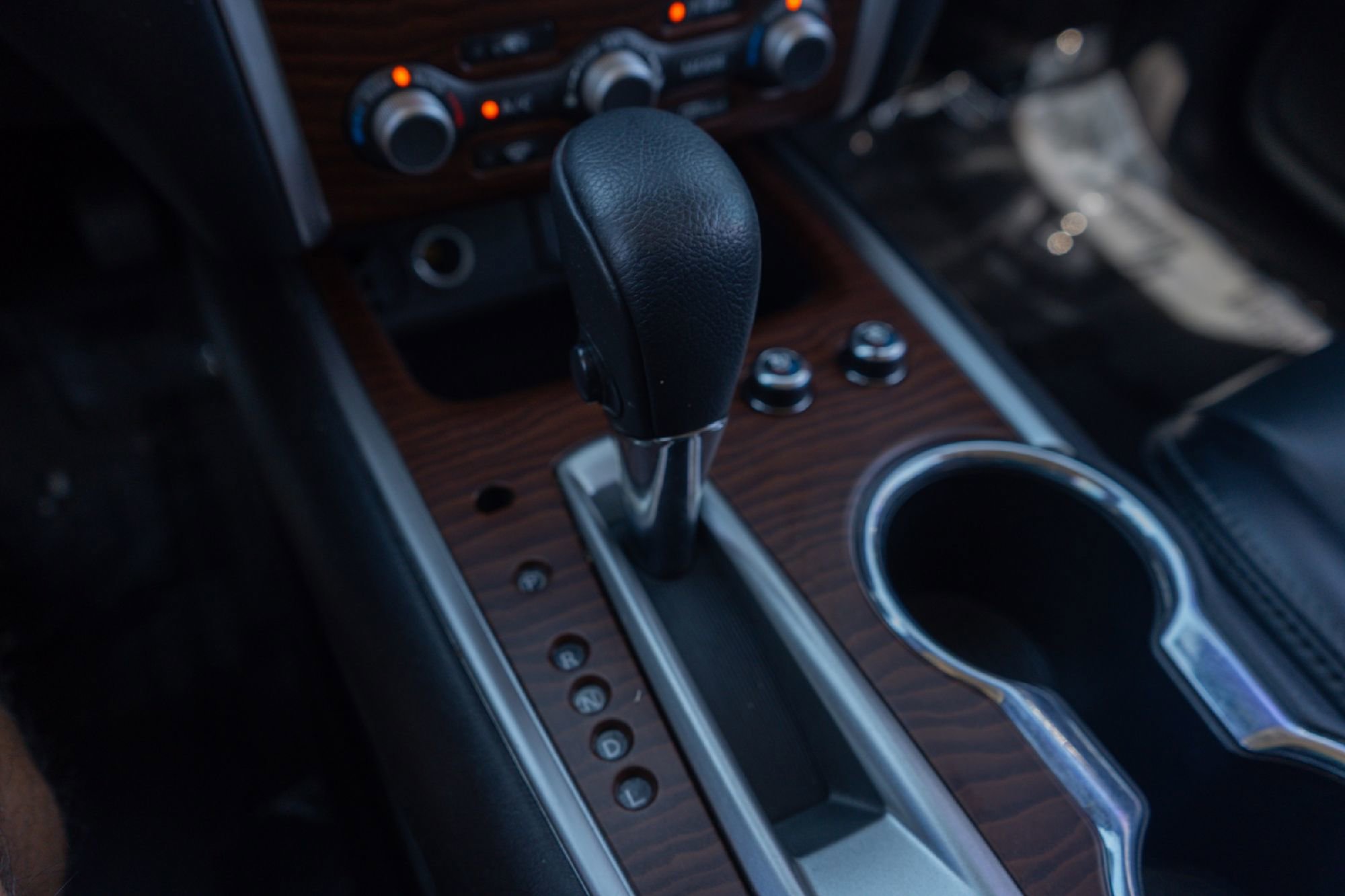 Used 2018 Nissan Pathfinder Platinum image 15