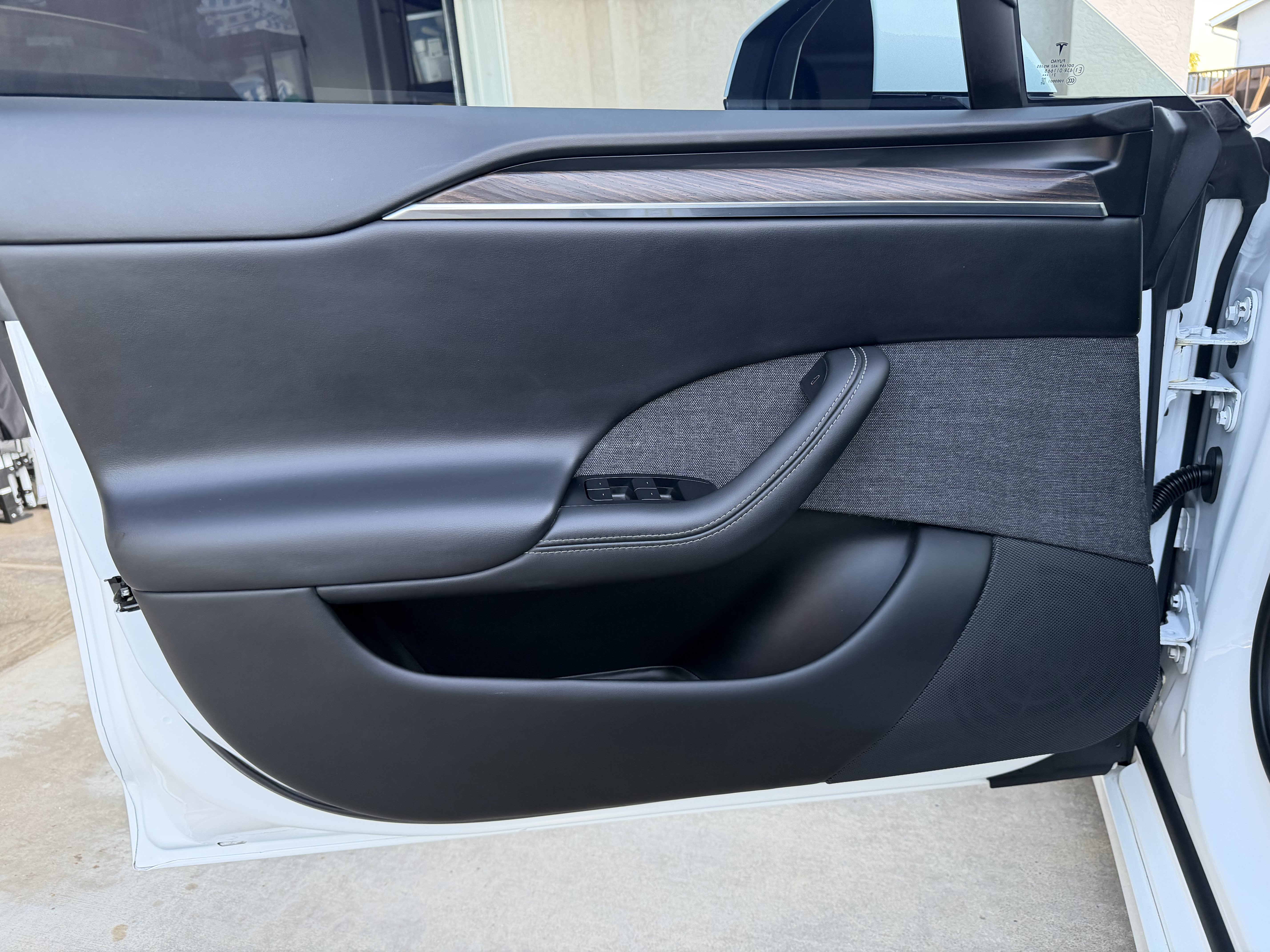 Used 2022 Tesla Model S AWD/4WD image 17