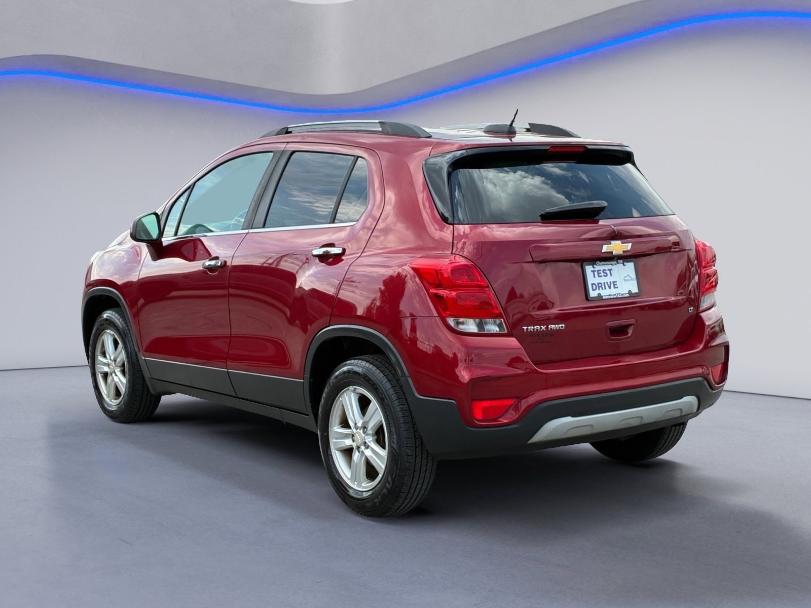 Used 2018 Chevrolet Trax LT w/ LT Convenience Package AWD/4WD image 3