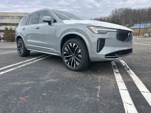 New 2026 Volvo XC90 B6 Ultra w/ Protection Package