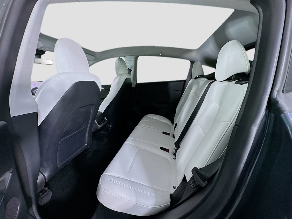 Used 2022 Tesla Model Y Performance image 24