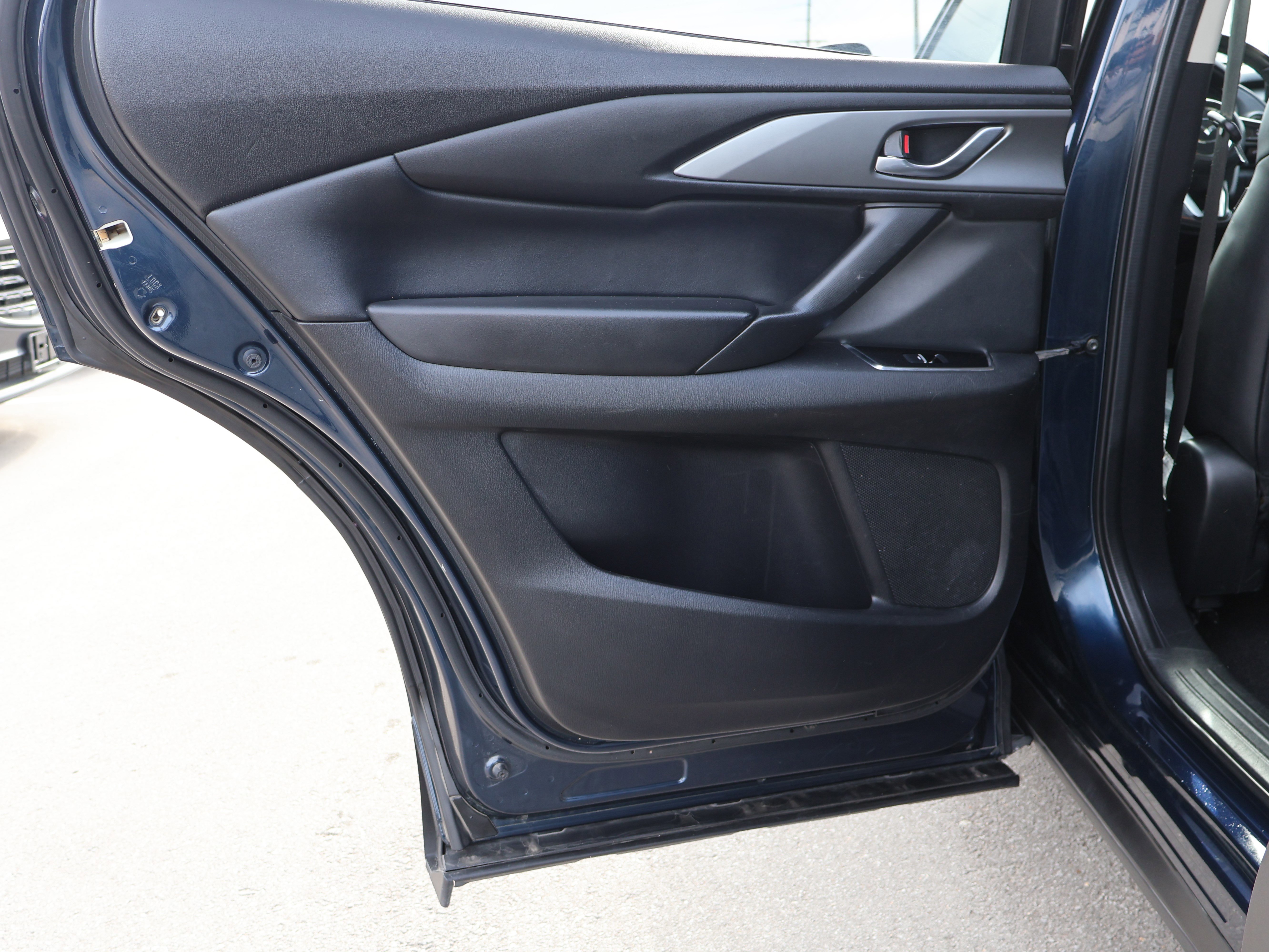 Used 2020 MAZDA CX-9 Touring image 21