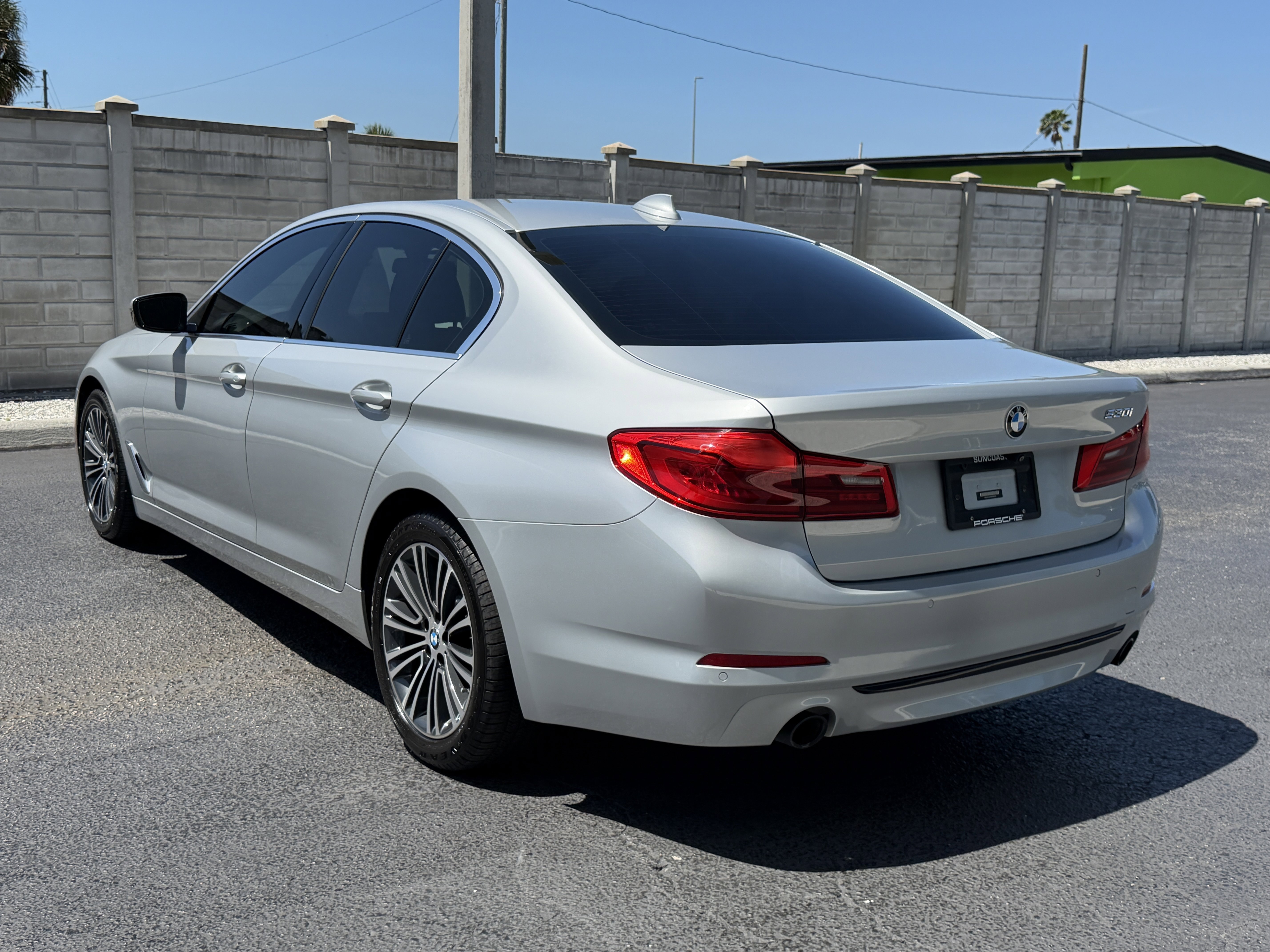 Used 2019 BMW 530i w/ Convenience Package RWD image 3