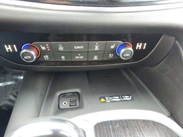 Used 2020 Buick Enclave Avenir w/ Avenir Technology Package image 21