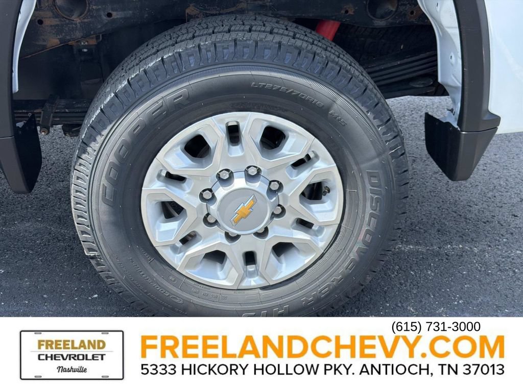Used 2023 Chevrolet Silverado 2500 LT AWD/4WD image 49