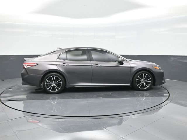 Used 2020 Toyota Camry SE image 26