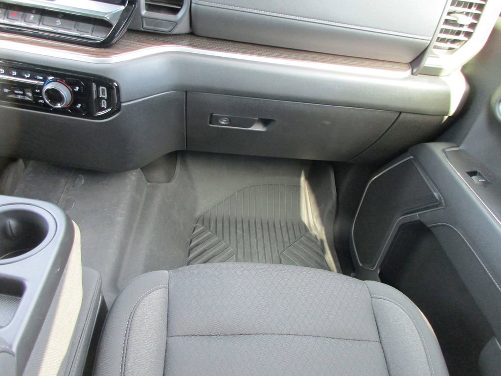 Used 2024 Chevrolet Silverado 1500 RST w/ Z71 Off-Road Package image 31