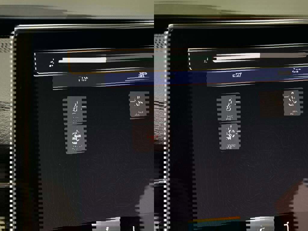 New 2026 Jeep Compass Limited image 32