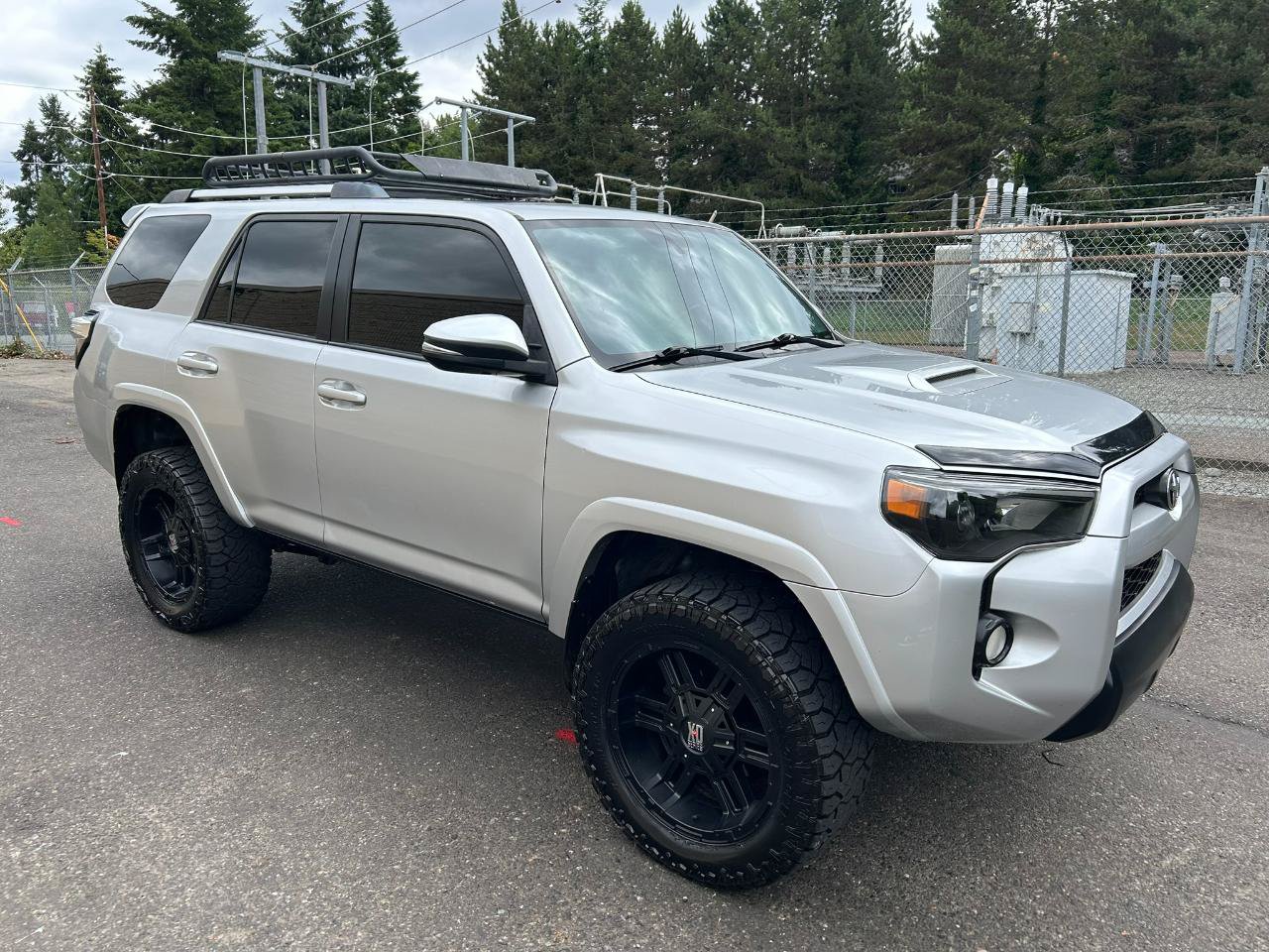 Used 2015 Toyota 4Runner Trail Premium AWD/4WD image 3
