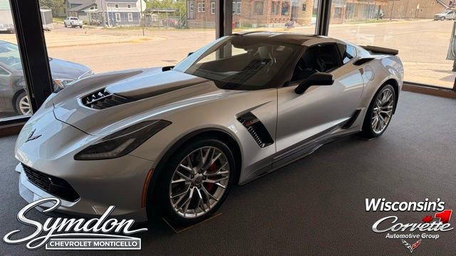 Used 2016 Chevrolet Corvette Z06 w/ 3LZ Preferred Equipment Group RWD video 1