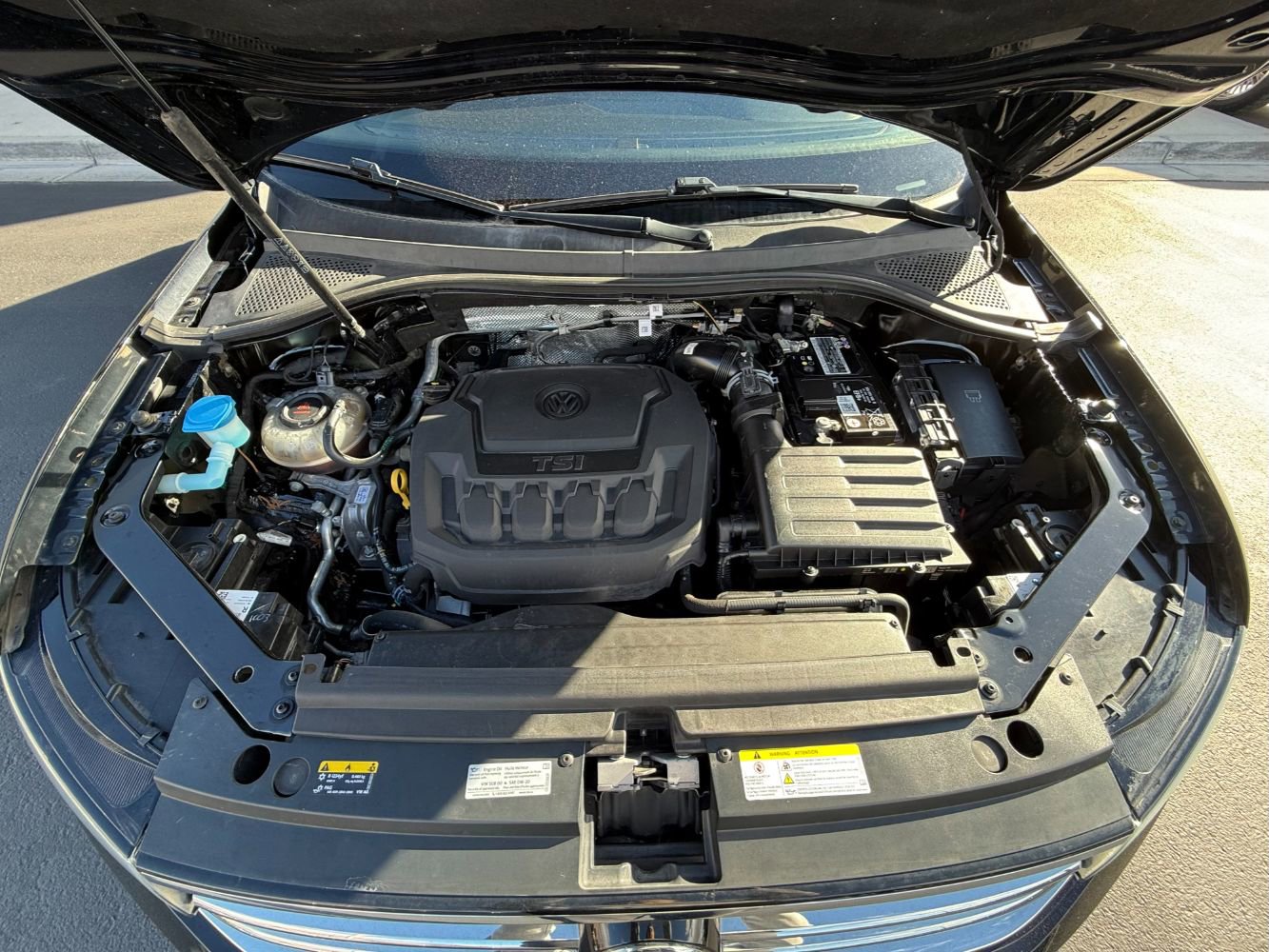 Used 2023 Volkswagen Tiguan SE image 3