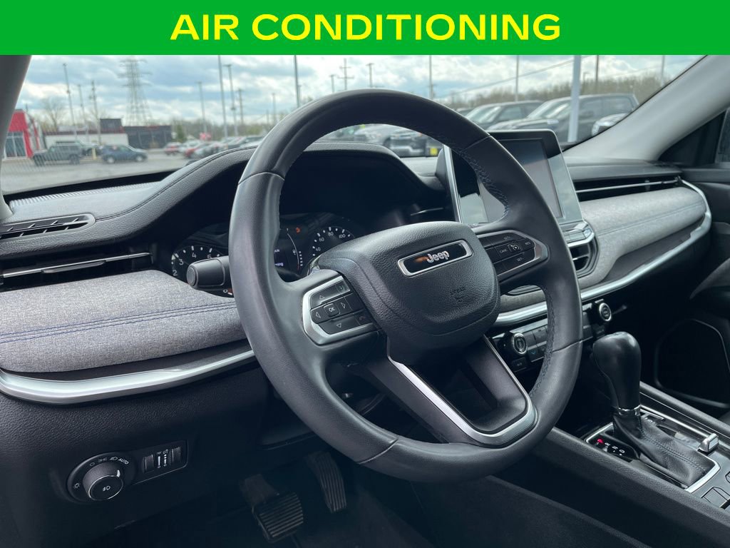 Used 2022 Jeep Compass Latitude image 18