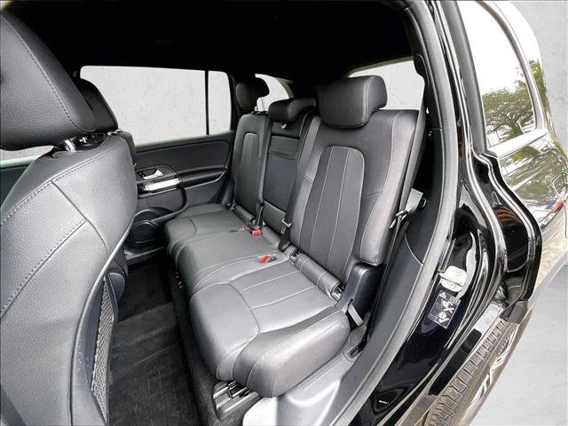 Used 2024 Mercedes-Benz GLB 250 4MATIC image 27