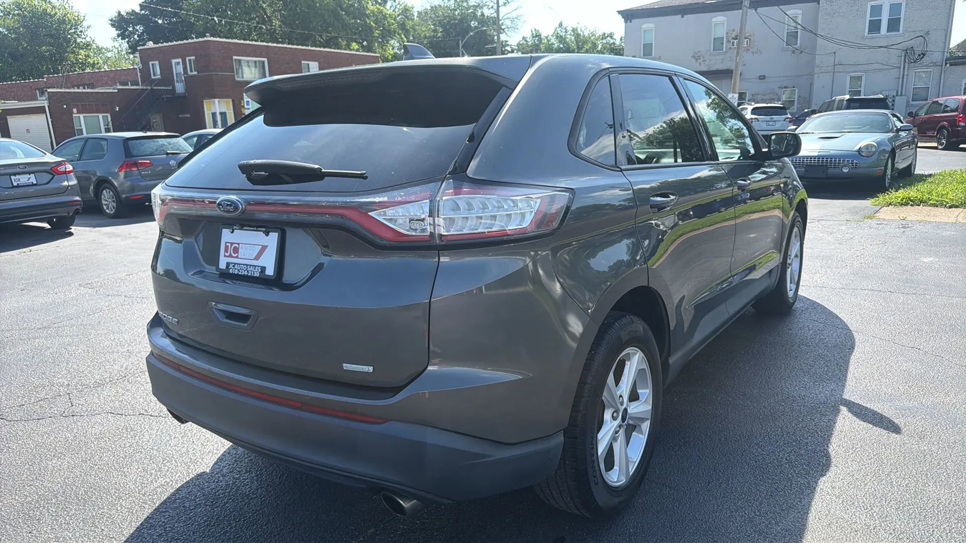 Used 2016 Ford Edge SE FWD image 5